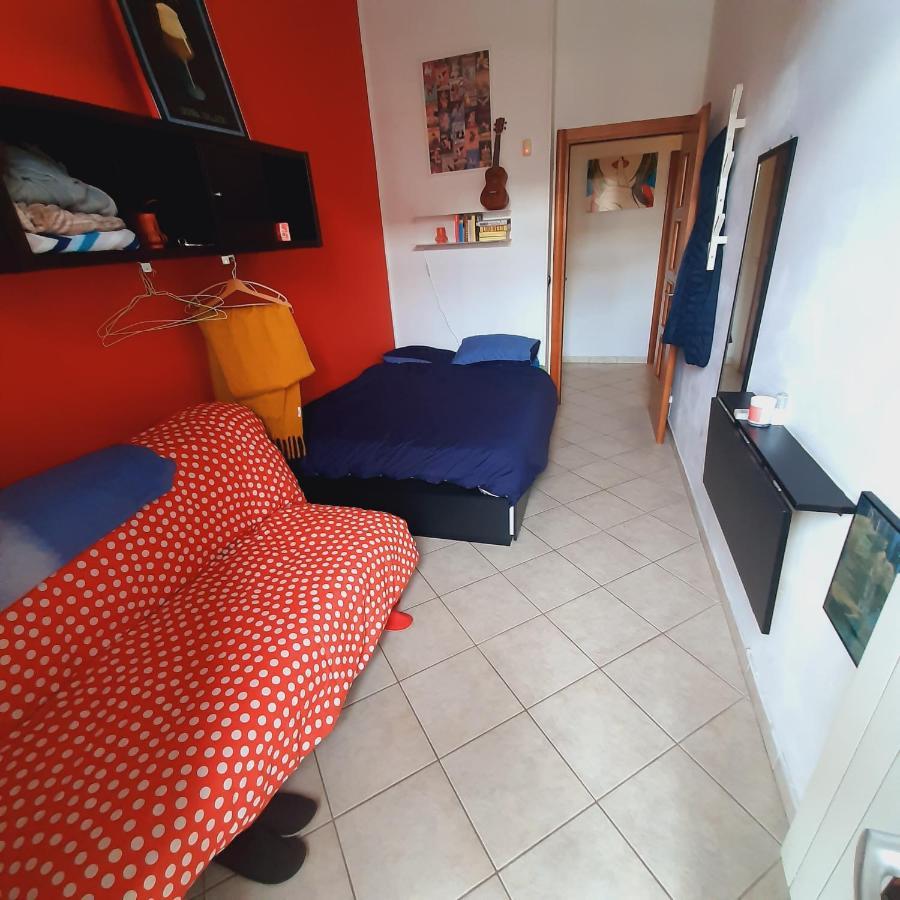 Cozy Room Stanza Close City Center In A Family House Stanza In Appartamento Condiviso Noi Viviamo In Casa Stanza In Affitto Turim Exterior foto