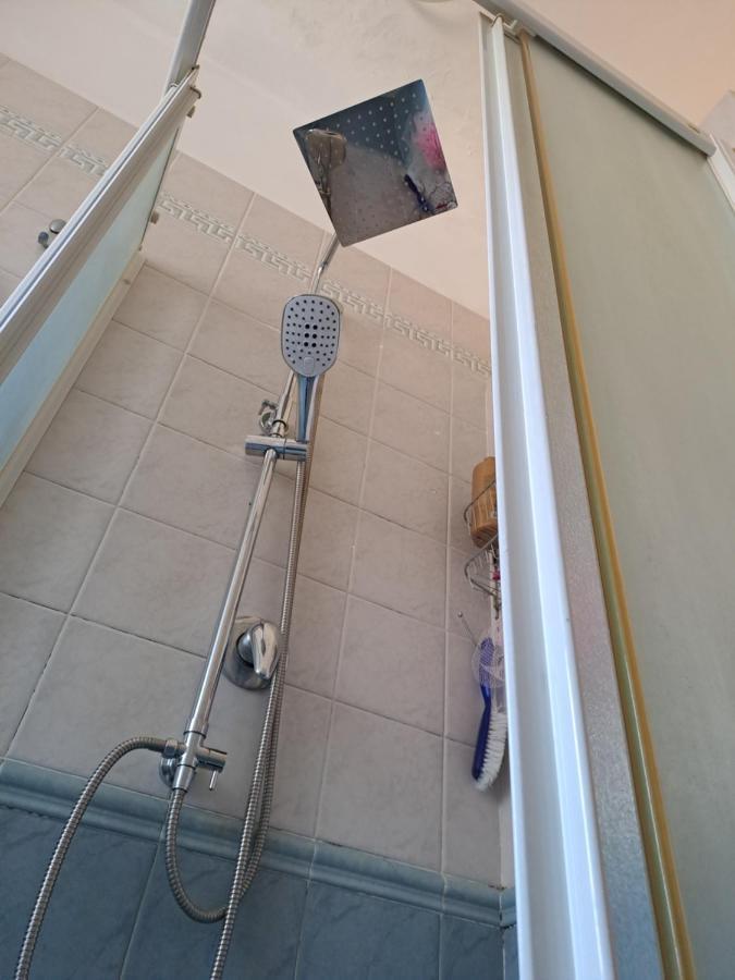 Cozy Room Stanza Close City Center In A Family House Stanza In Appartamento Condiviso Noi Viviamo In Casa Stanza In Affitto Turim Exterior foto