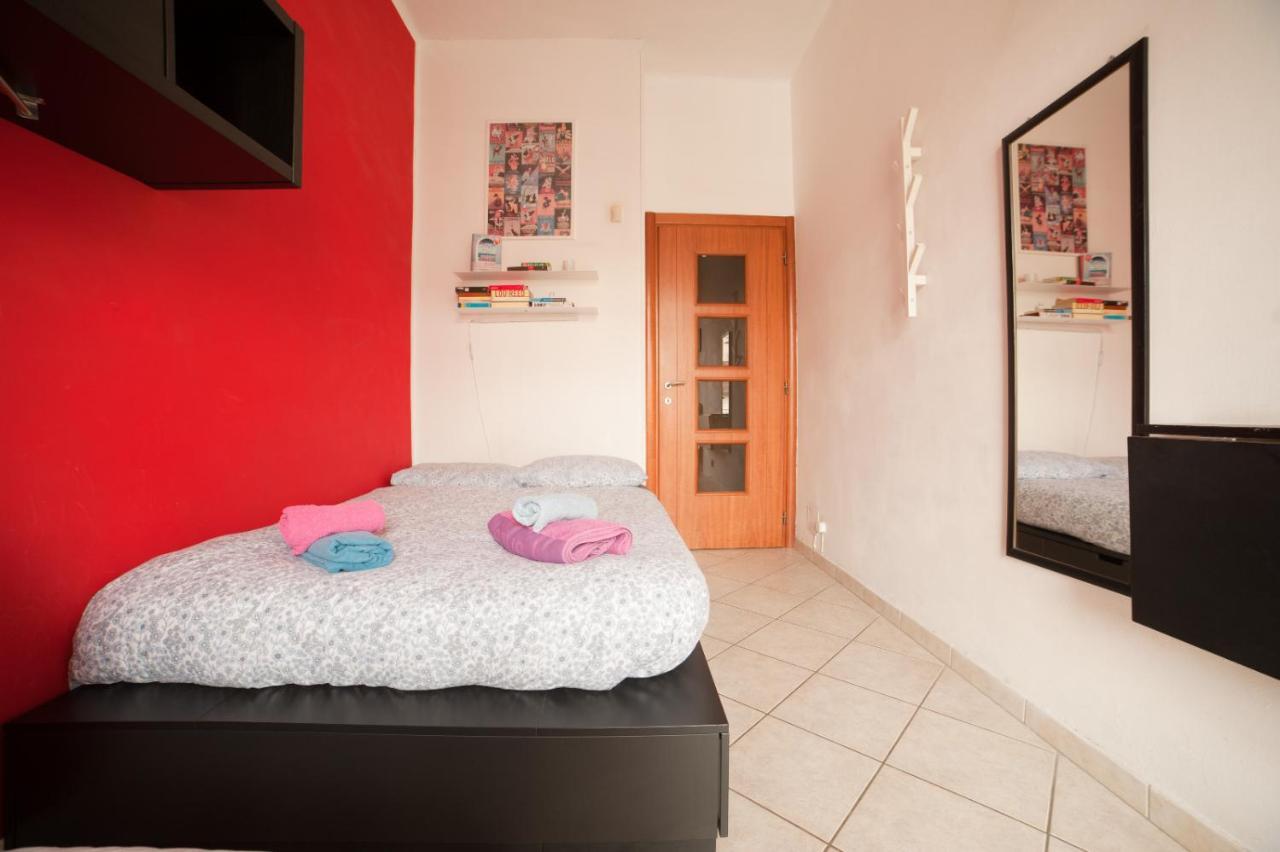 Cozy Room Stanza Close City Center In A Family House Stanza In Appartamento Condiviso Noi Viviamo In Casa Stanza In Affitto Turim Exterior foto