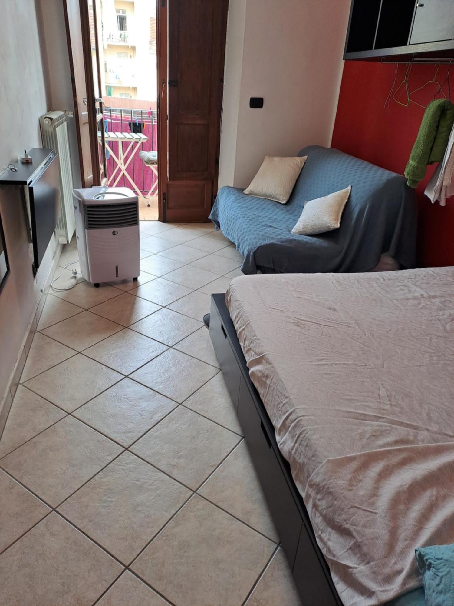 Cozy Room Stanza Close City Center In A Family House Stanza In Appartamento Condiviso Noi Viviamo In Casa Stanza In Affitto Turim Quarto foto