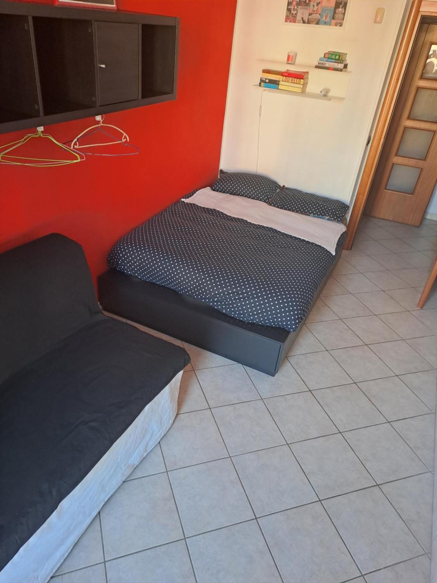 Cozy Room Stanza Close City Center In A Family House Stanza In Appartamento Condiviso Noi Viviamo In Casa Stanza In Affitto Turim Quarto foto