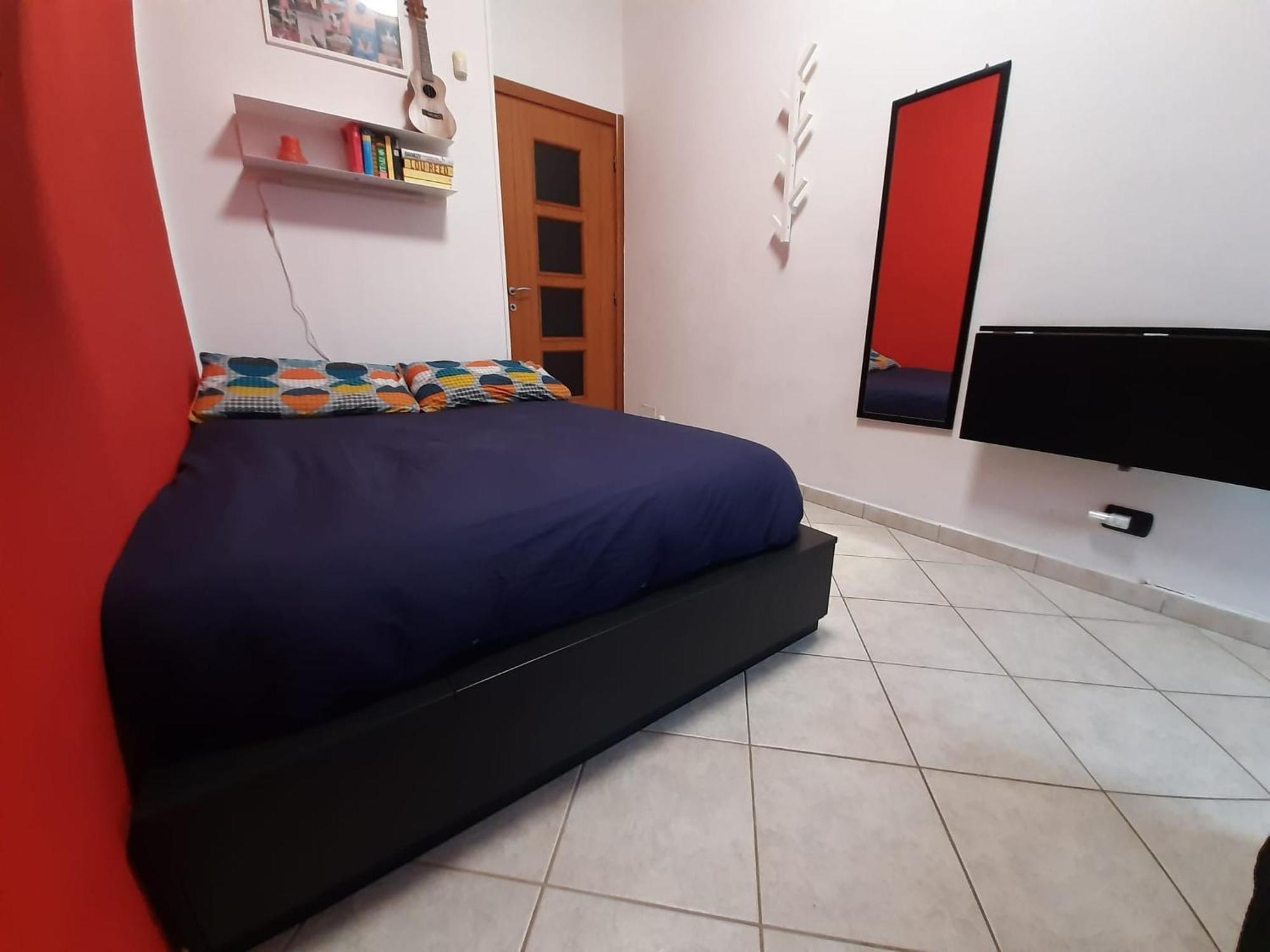 Cozy Room Stanza Close City Center In A Family House Stanza In Appartamento Condiviso Noi Viviamo In Casa Stanza In Affitto Turim Quarto foto