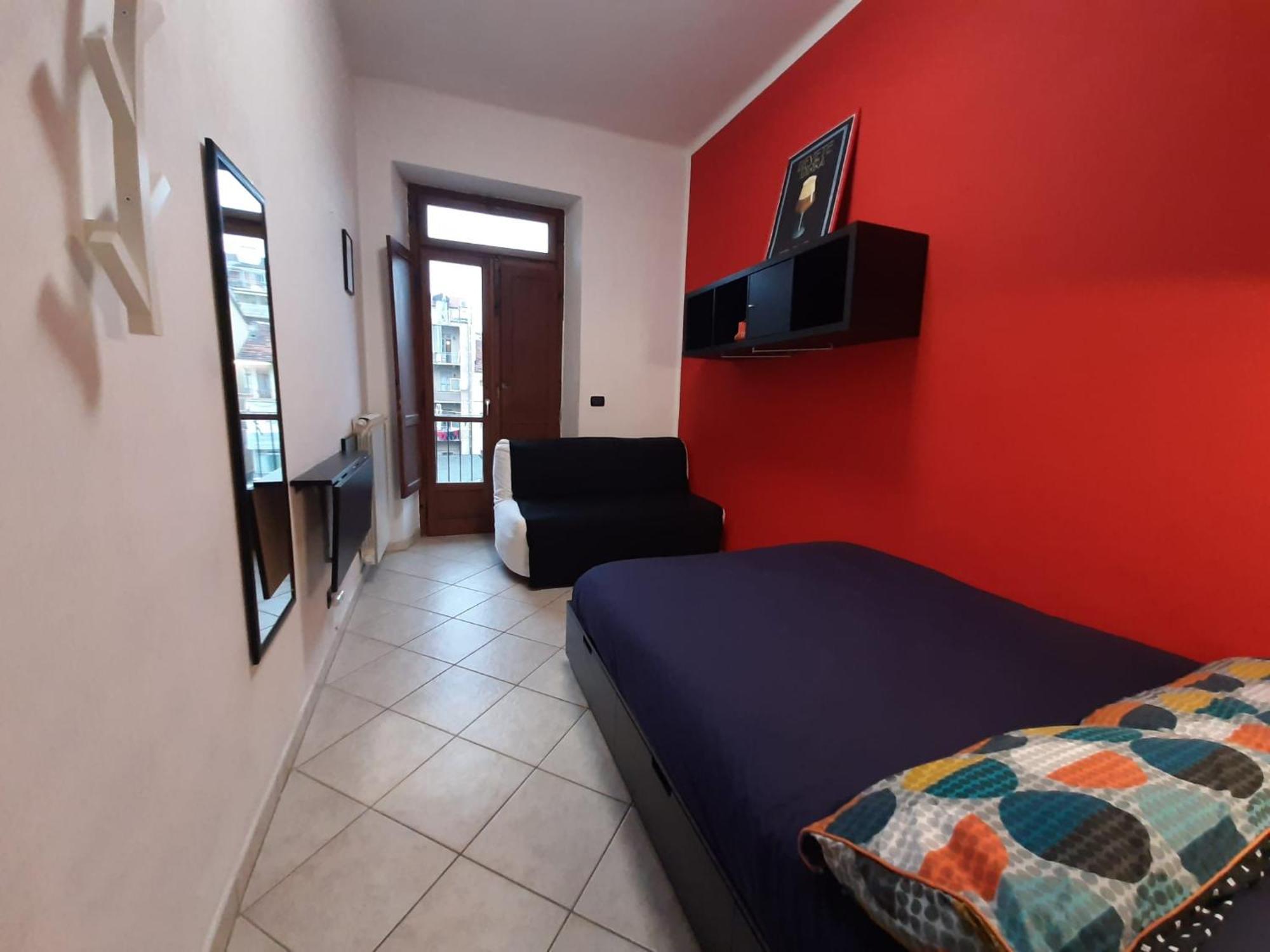Cozy Room Stanza Close City Center In A Family House Stanza In Appartamento Condiviso Noi Viviamo In Casa Stanza In Affitto Turim Quarto foto