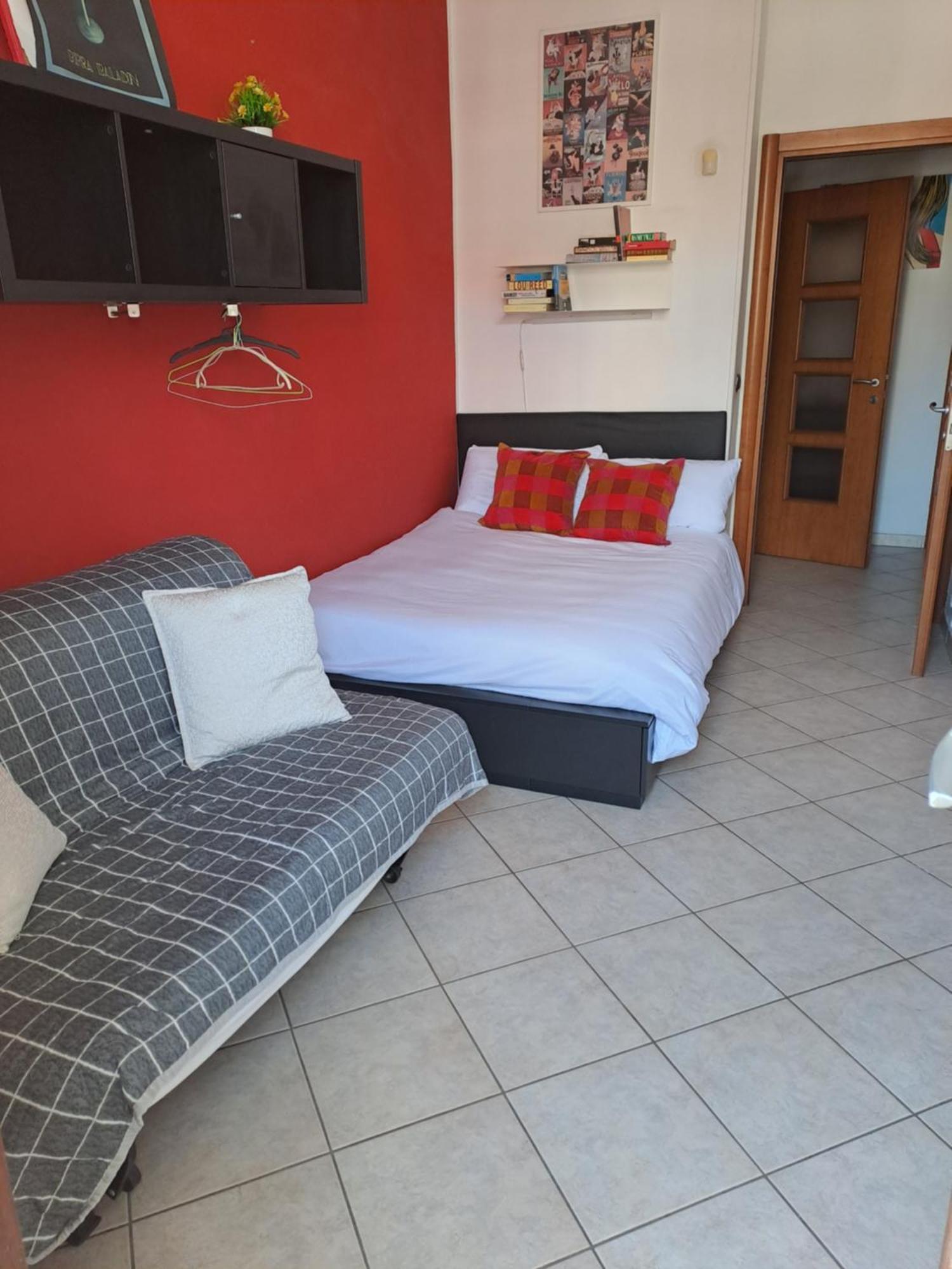 Cozy Room Stanza Close City Center In A Family House Stanza In Appartamento Condiviso Noi Viviamo In Casa Stanza In Affitto Turim Exterior foto